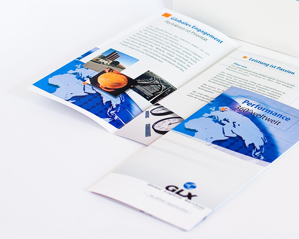 Flyerdesign und Design einer Angebotsmappe