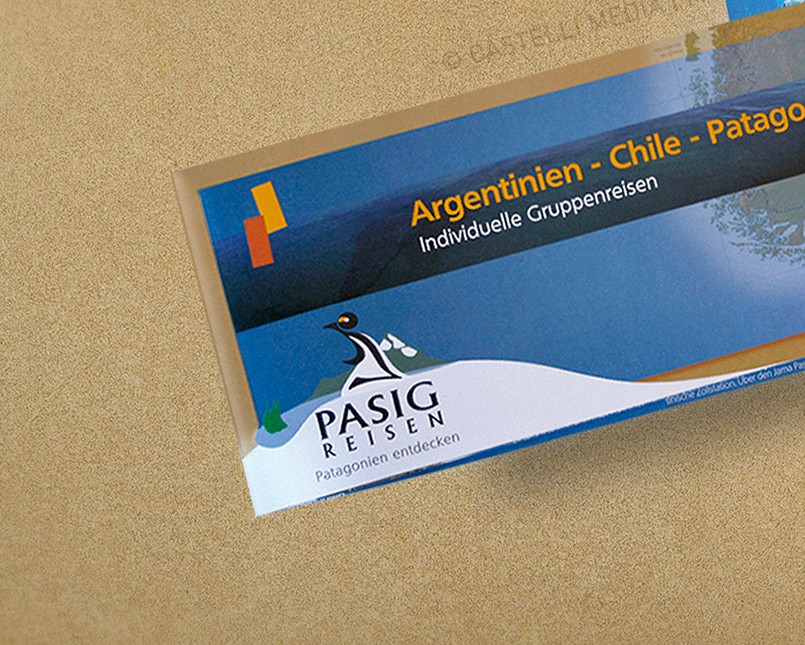 Flyer und broschüre einer Reiseveranstalter